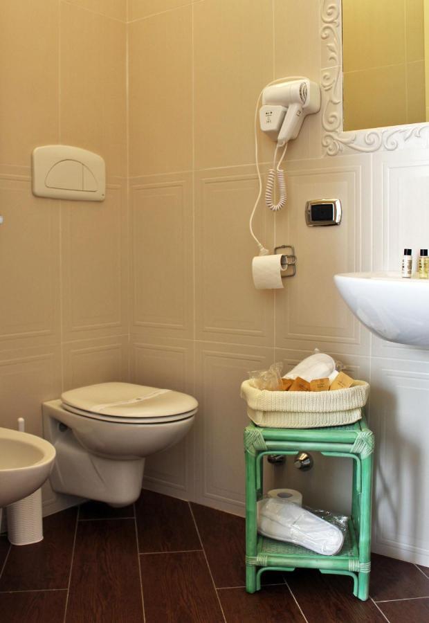Dimora De Brado Bed & Breakfast Trani Exterior photo