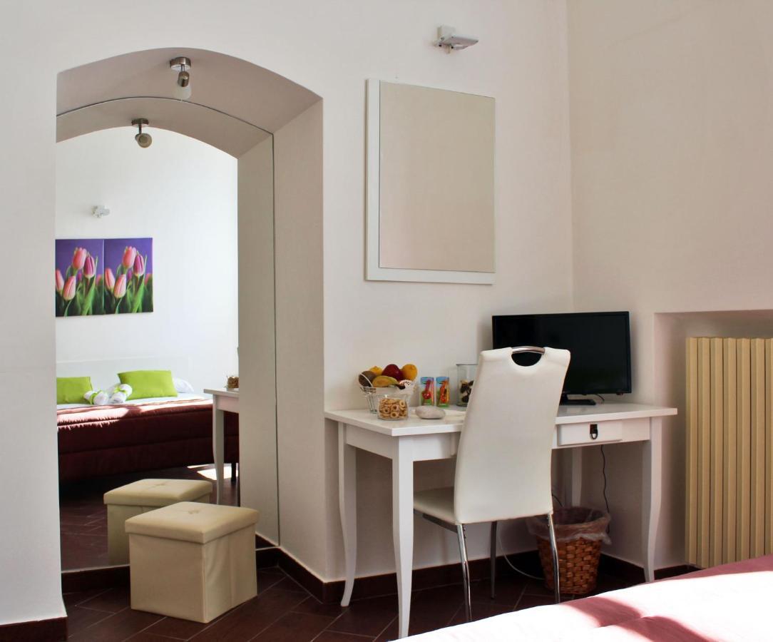 Dimora De Brado Bed & Breakfast Trani Exterior photo