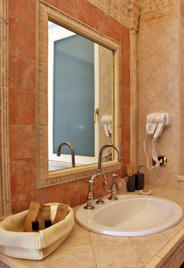 Dimora De Brado Bed & Breakfast Trani Exterior photo